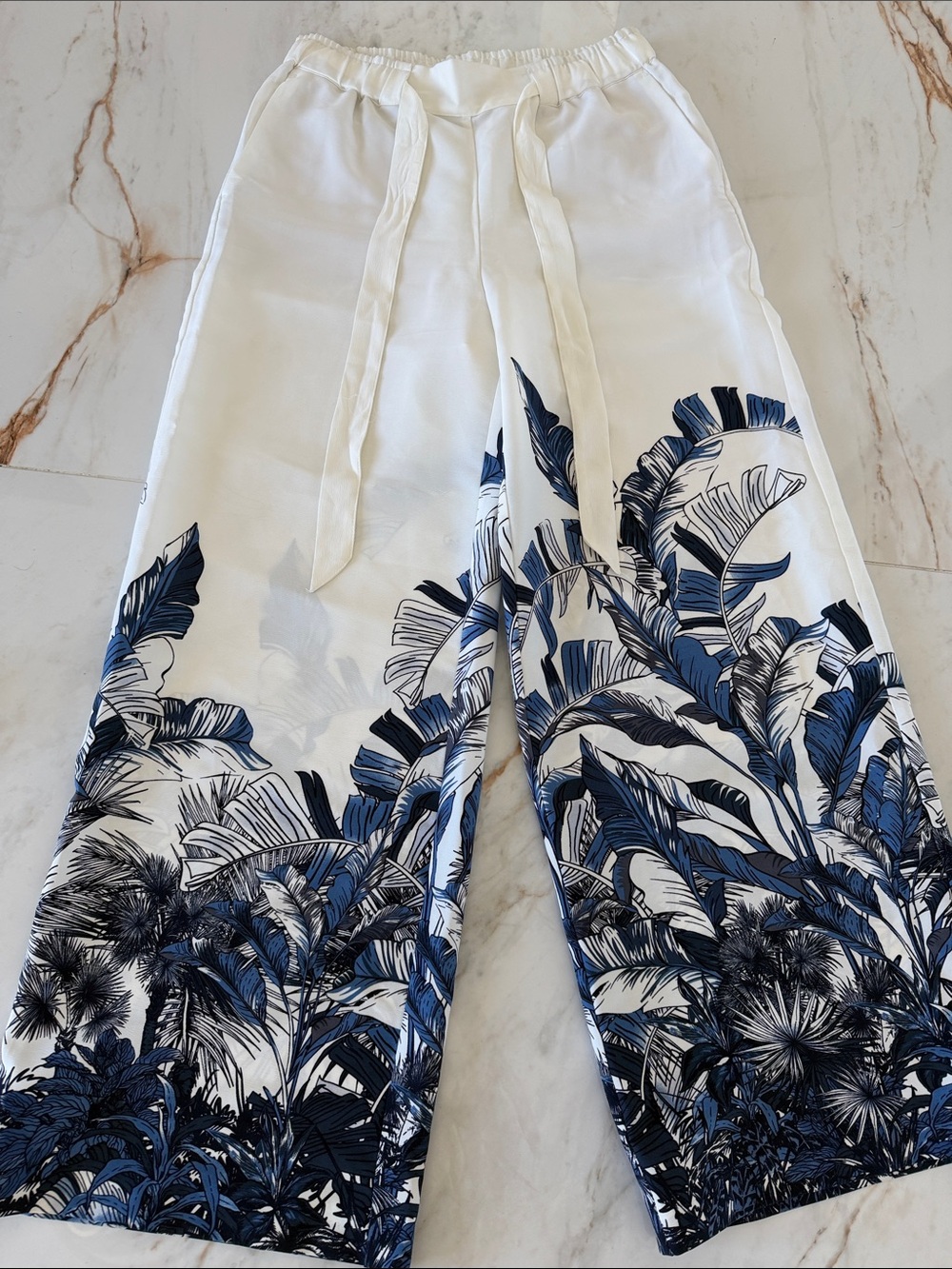 Madison d’Amelie Women’s White Tropical Print Wide-Leg Pants new no tags
